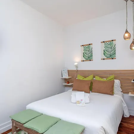 Beguest Secret Courtyard * Lisbon