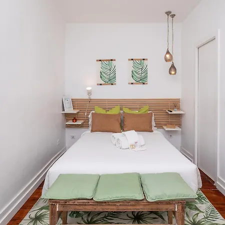 Beguest Secret Courtyard Apartment Lisbon