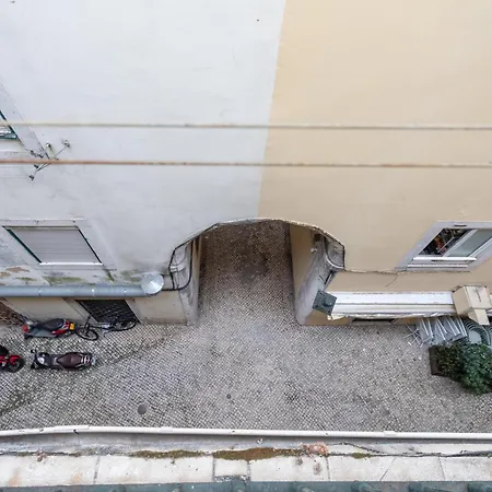Beguest Secret Courtyard Apartment